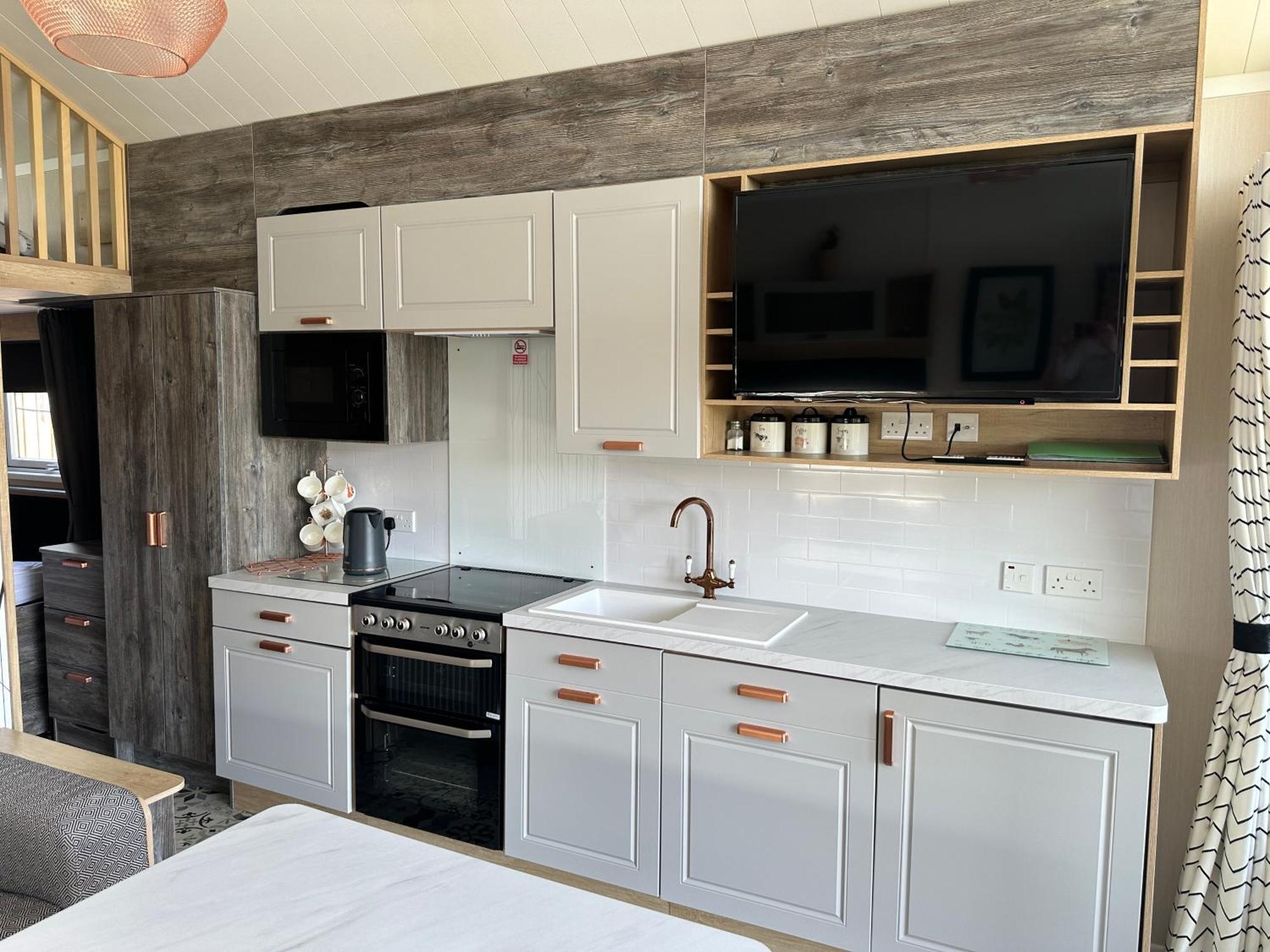 The Pods At Haulfryn Caravan Park Whitford المظهر الخارجي الصورة